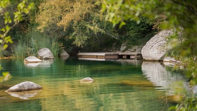 a-photo-of-a-serene-nature-scene-in-ain-france-the-1vrkdj2gtfaqyjvrsq0bzq-rkvtwytdsngknrls-7mrow